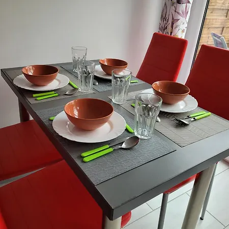 Dom wakacyjny Hibiskus - Letniskowe *